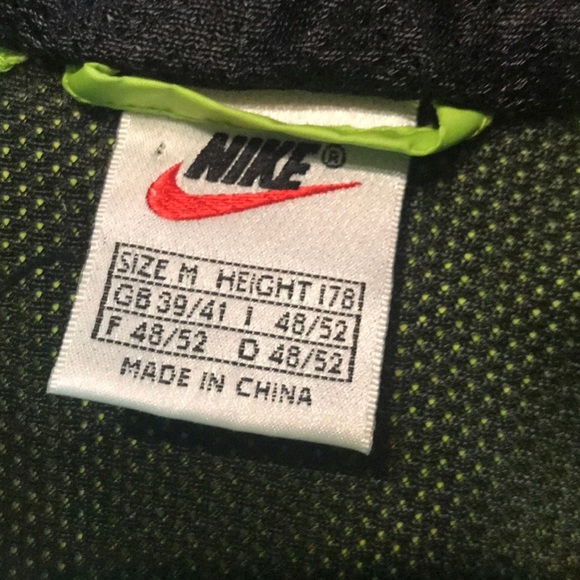 Nike vintage nyc running jacket from 1997 - Picture 3 of 5